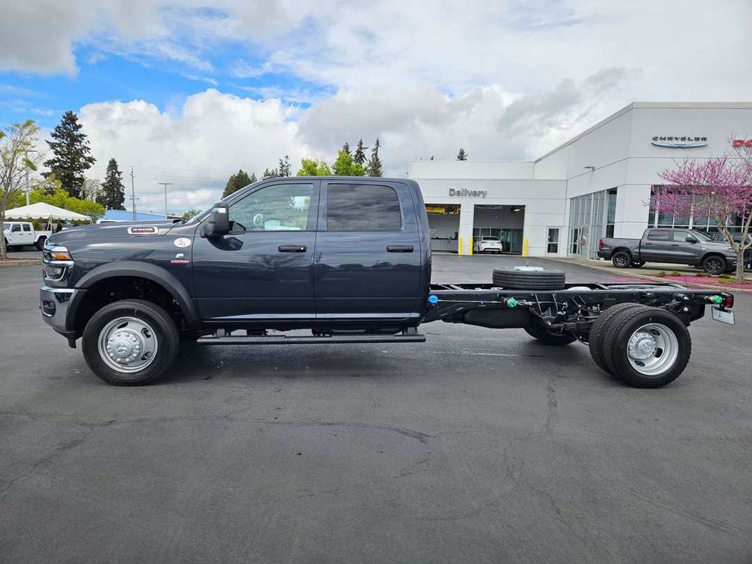 2026 Ram 5500Hd Tradesman - Image 3