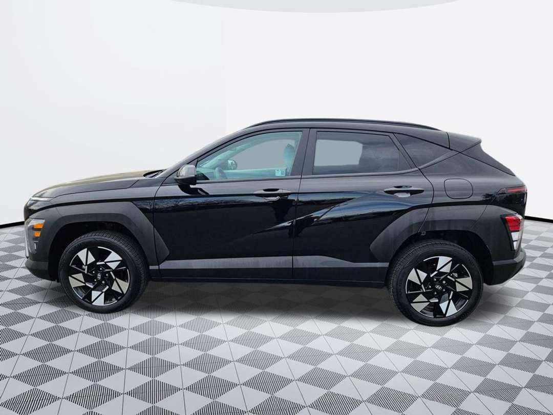 2025 Hyundai Kona SEL - Image 3