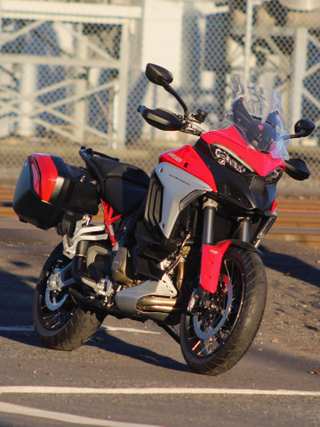 2022 Ducati Multistrada V4 S Travel & Radar Spoked Wheel