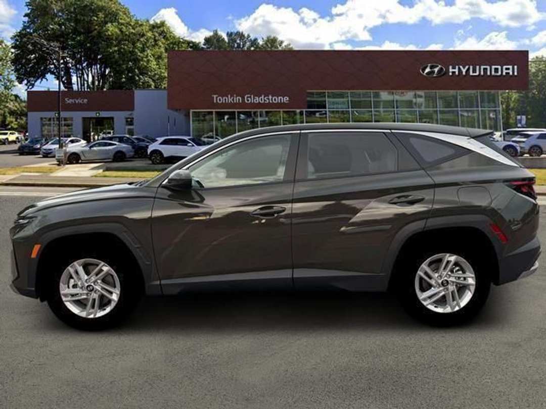 2026 Hyundai Tucson SE - Image 3