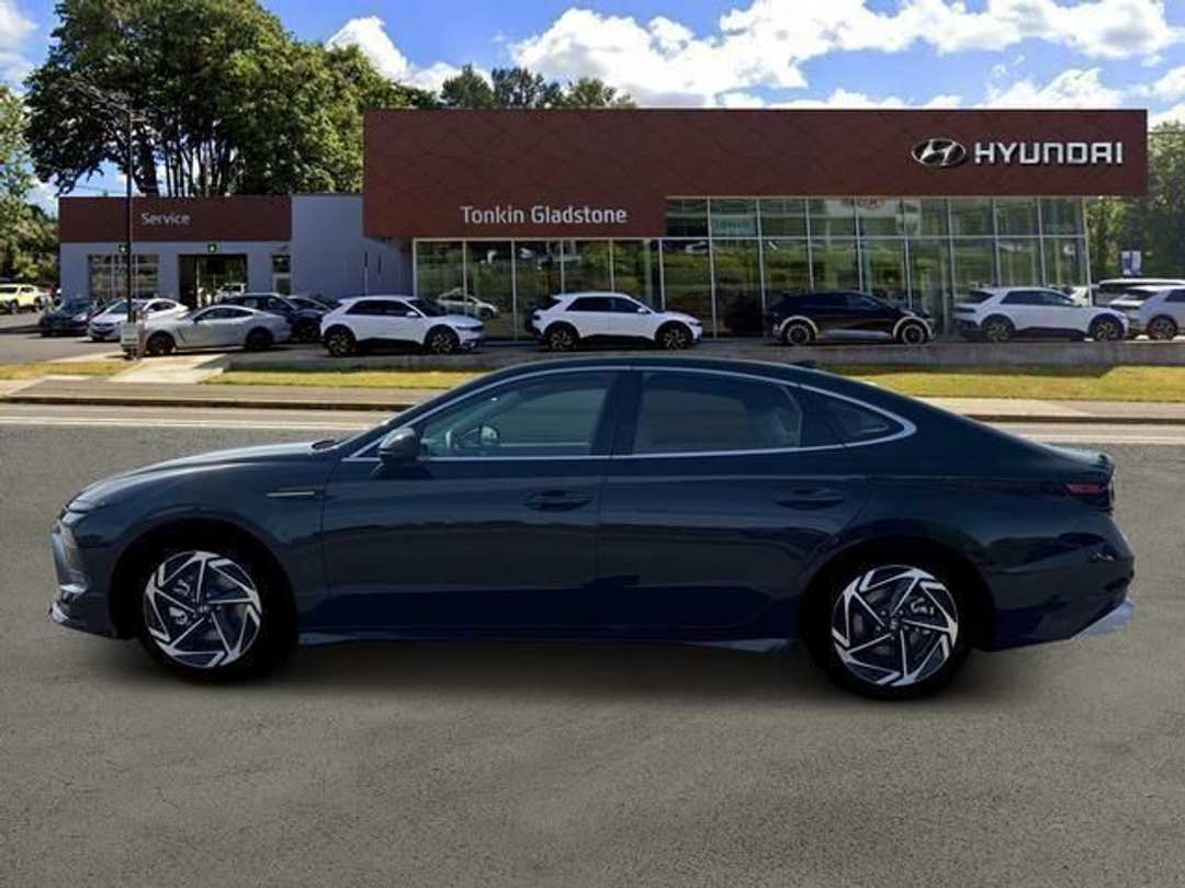 2026 Hyundai Sonata SEL Sport - Image 3