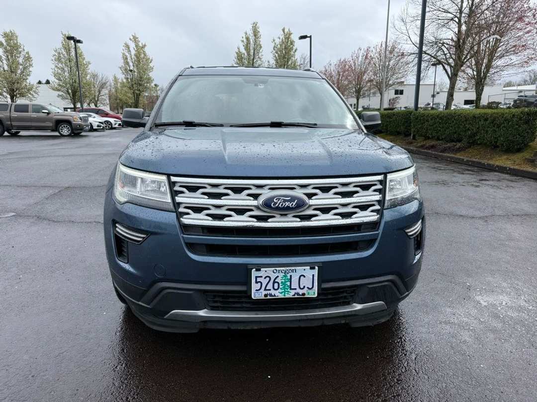 2018 Ford Explorer XLT - Image 2