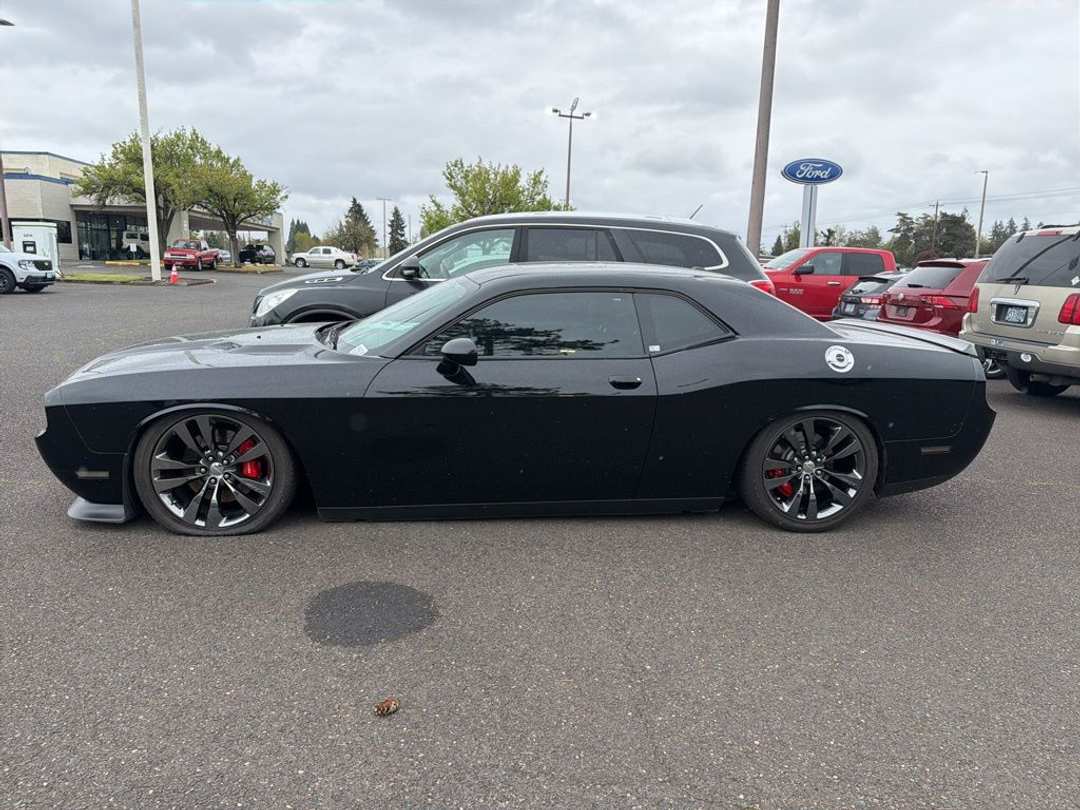 2013 Dodge Challenger SRT8 - Image 2