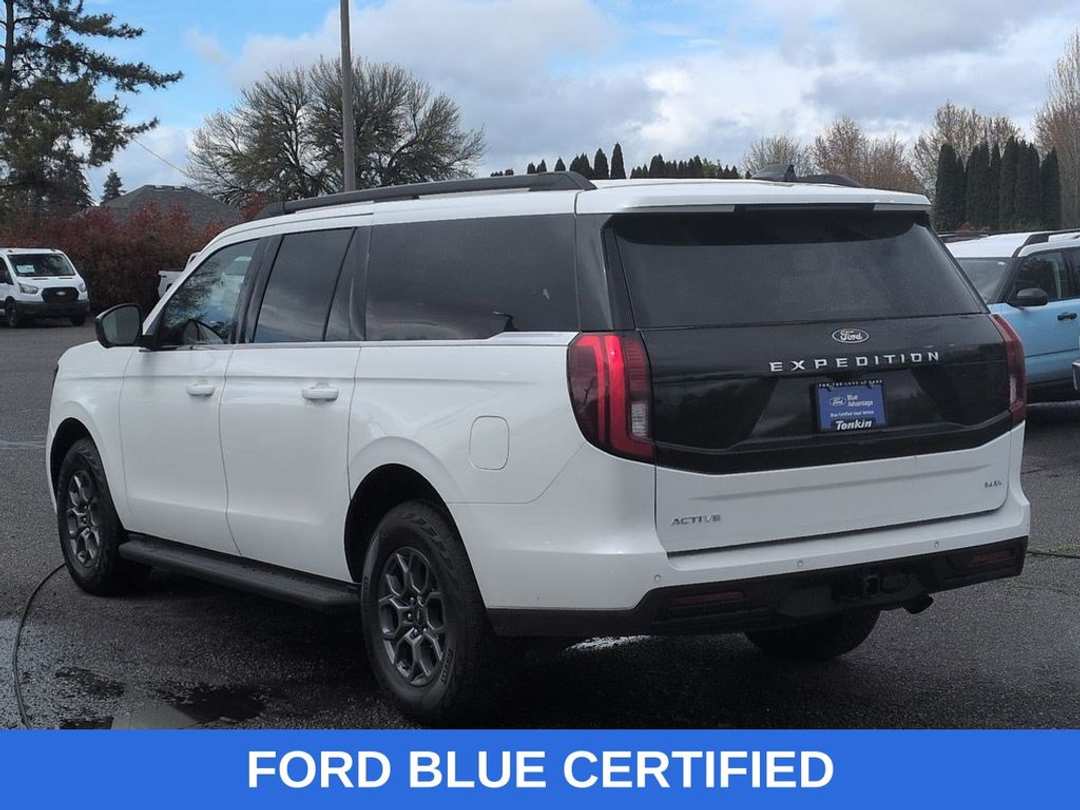 2025 Ford Expedition Max Active - Image 3