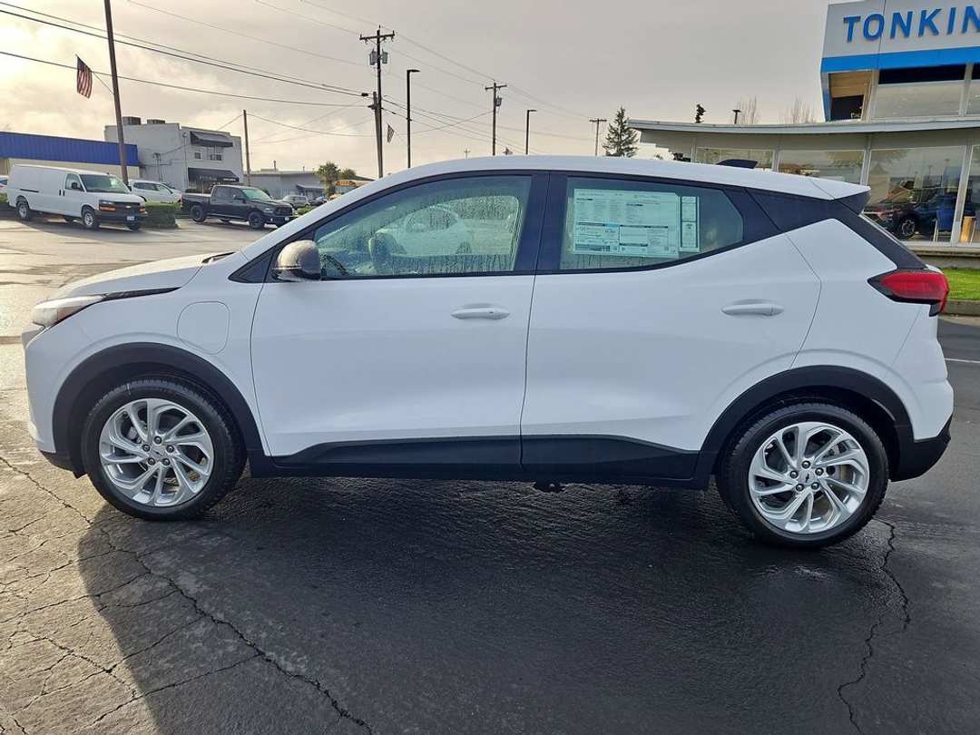 2027 Chevrolet Bolt Ev LT - Image 3