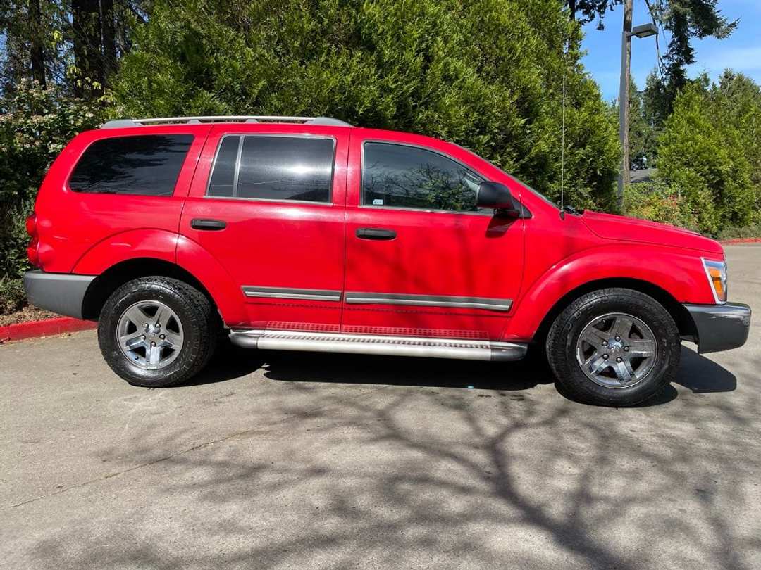 2006 Dodge Durango SLT - Image 3