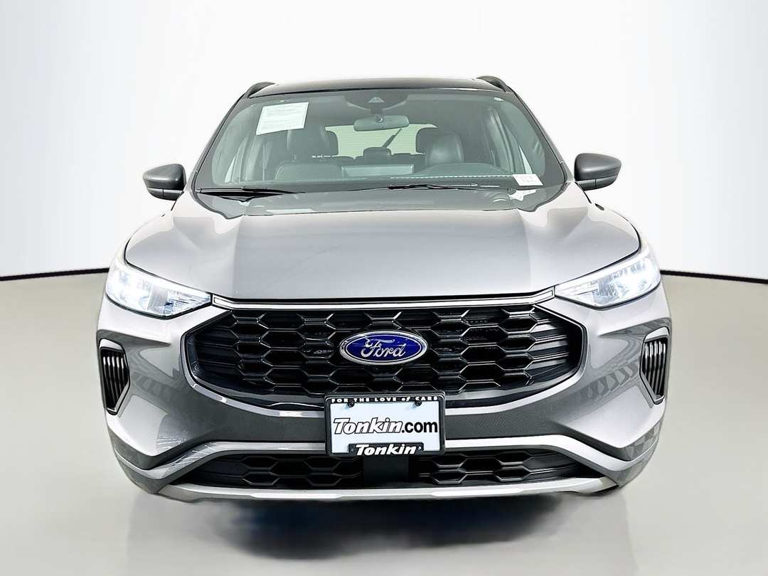 2023 Ford Escape STLine - Image 2