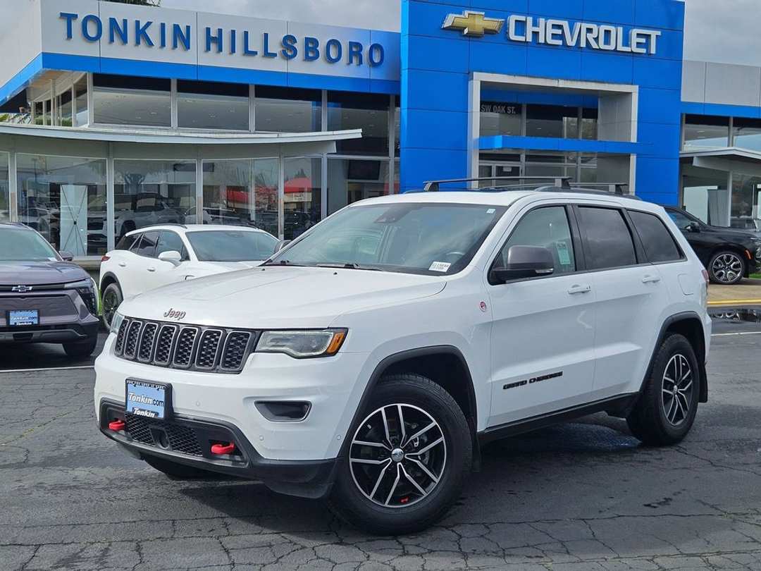 2018 Jeep Grand Cherokee Trailhawk - Image 2