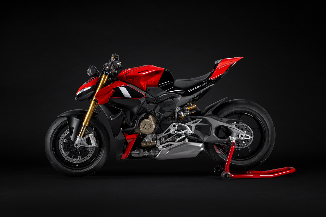 2026 Ducati Streetfighter V4S Corse - Image 3