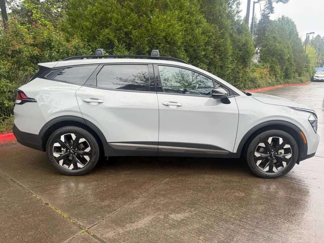 2023 Kia Sportage XLine - Image 2