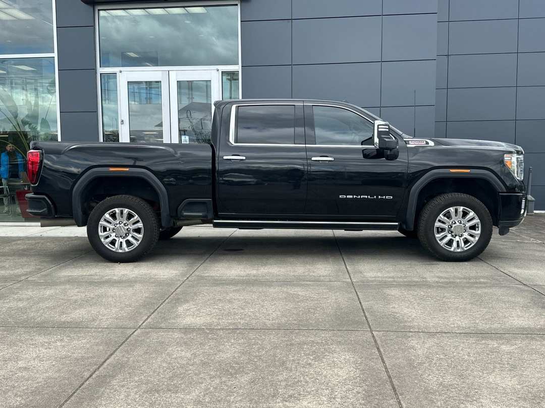 2022 GMC Sierra 3500Hd Denali - Image 2