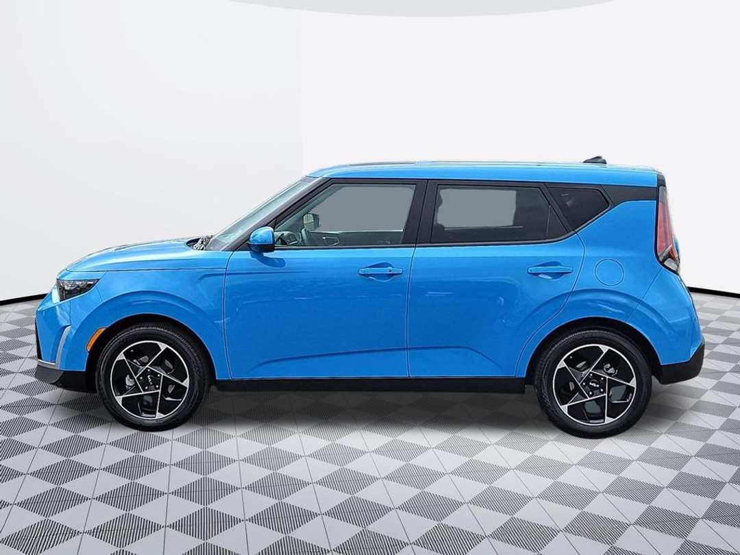 2025 Kia Soul EX - Image 3