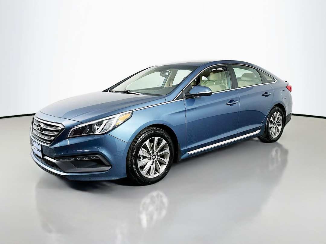 2017 Hyundai Sonata Sport - Image 3