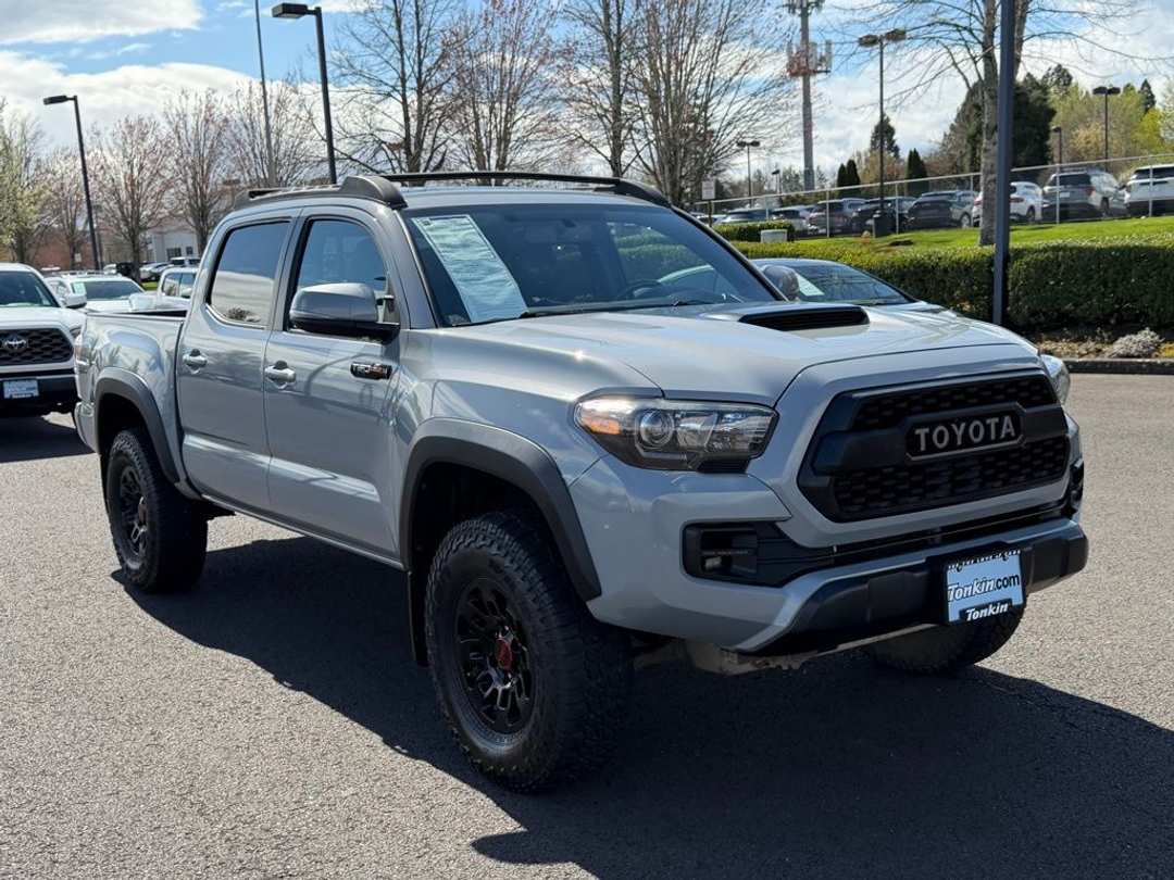 2017 Toyota Tacoma TRD Pro - Image 2