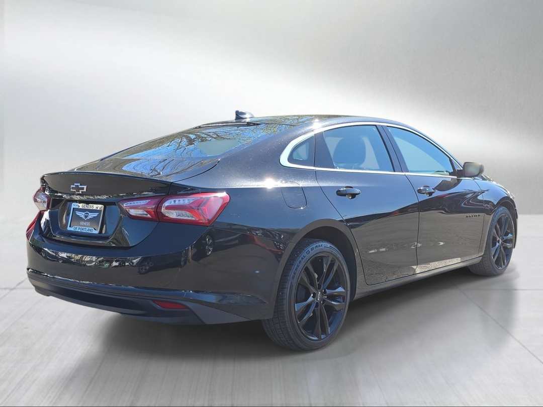2024 Chevrolet Malibu LT - Image 3