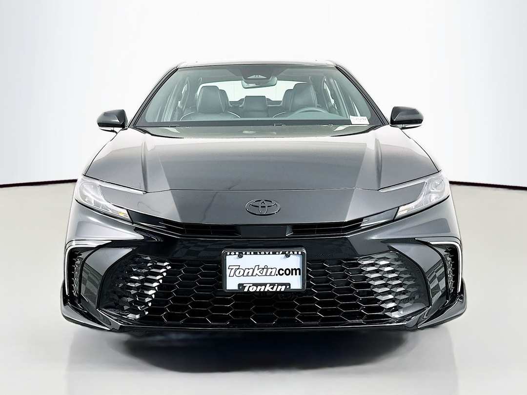 2026 Toyota Camry SE Nightshade - Image 2
