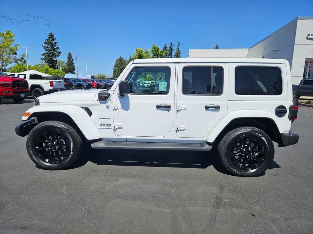 2023 Jeep Wrangler Sahara 4xe - Image 3