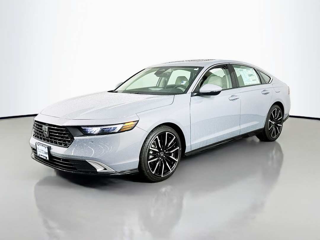 2026 Honda Accord Touring - Image 3