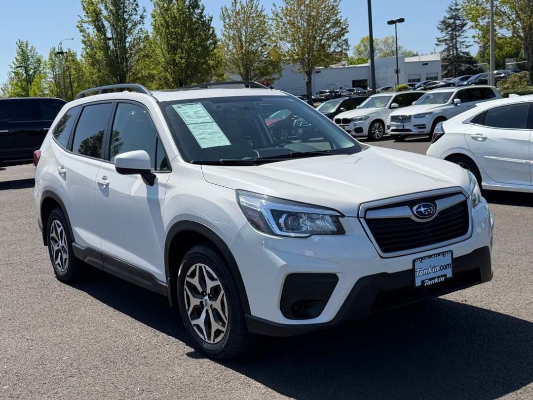 2020 Subaru Forester Premium - Image 2