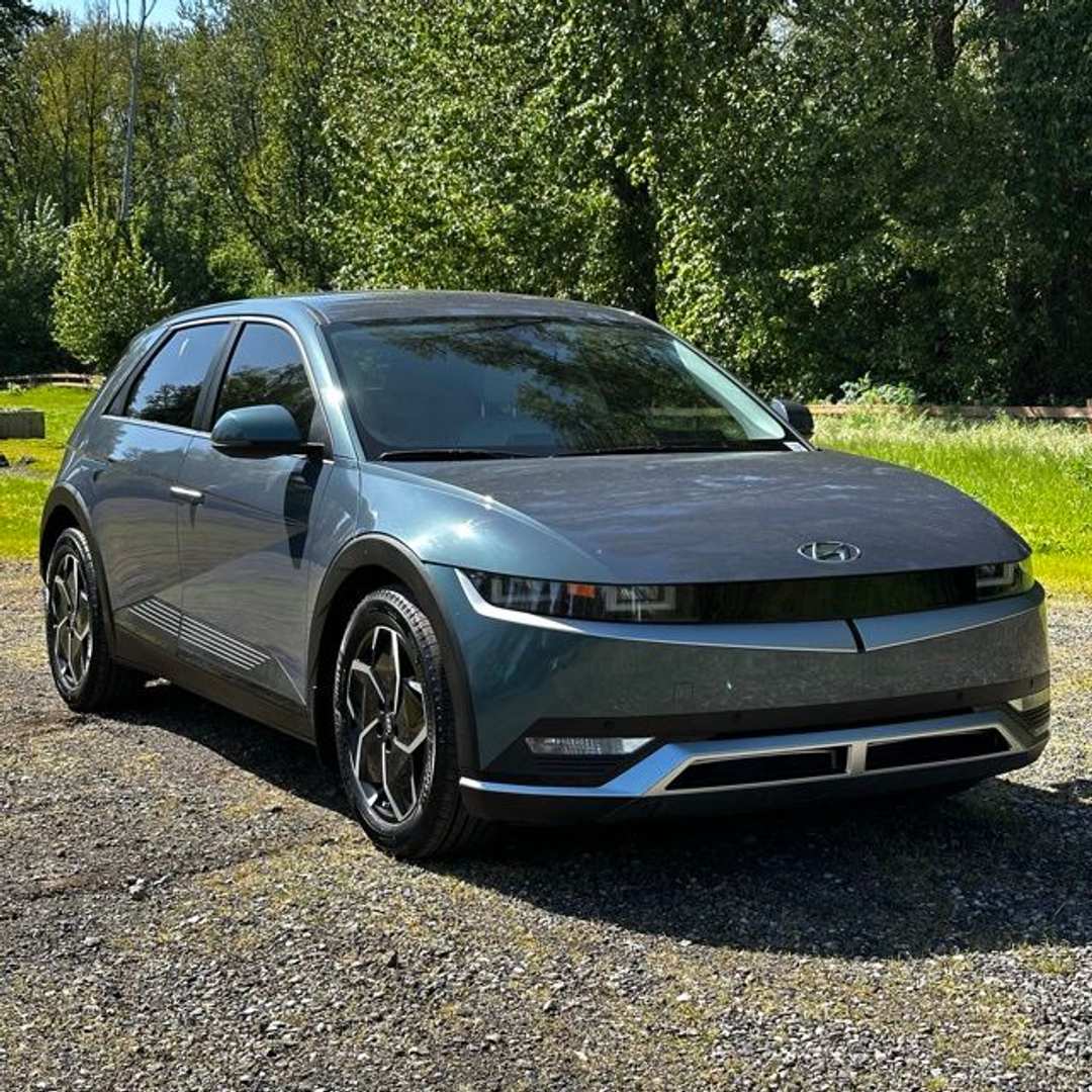 2023 Hyundai Ioniq 5 SEL - Image 2