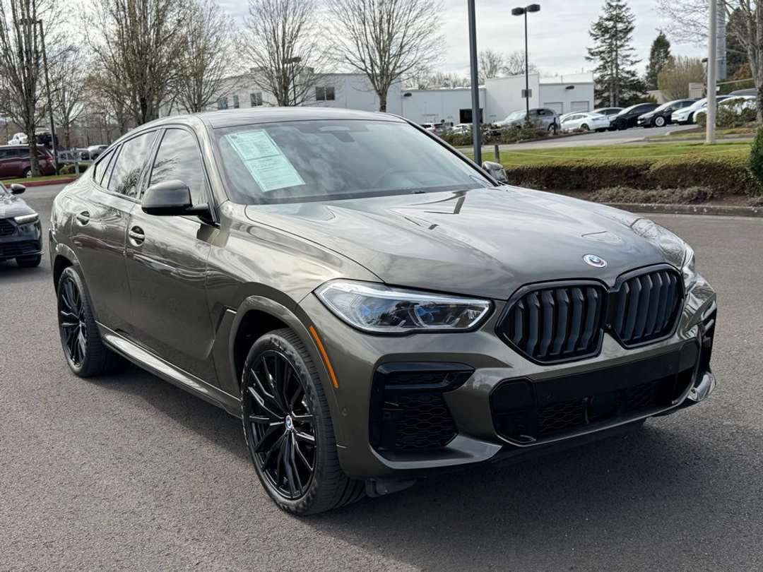 2022 BMW X6 M50i - Image 2