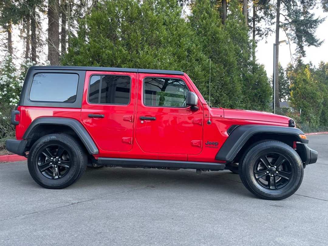 2020 Jeep Wrangler Unlimited Sport Altitude - Image 3