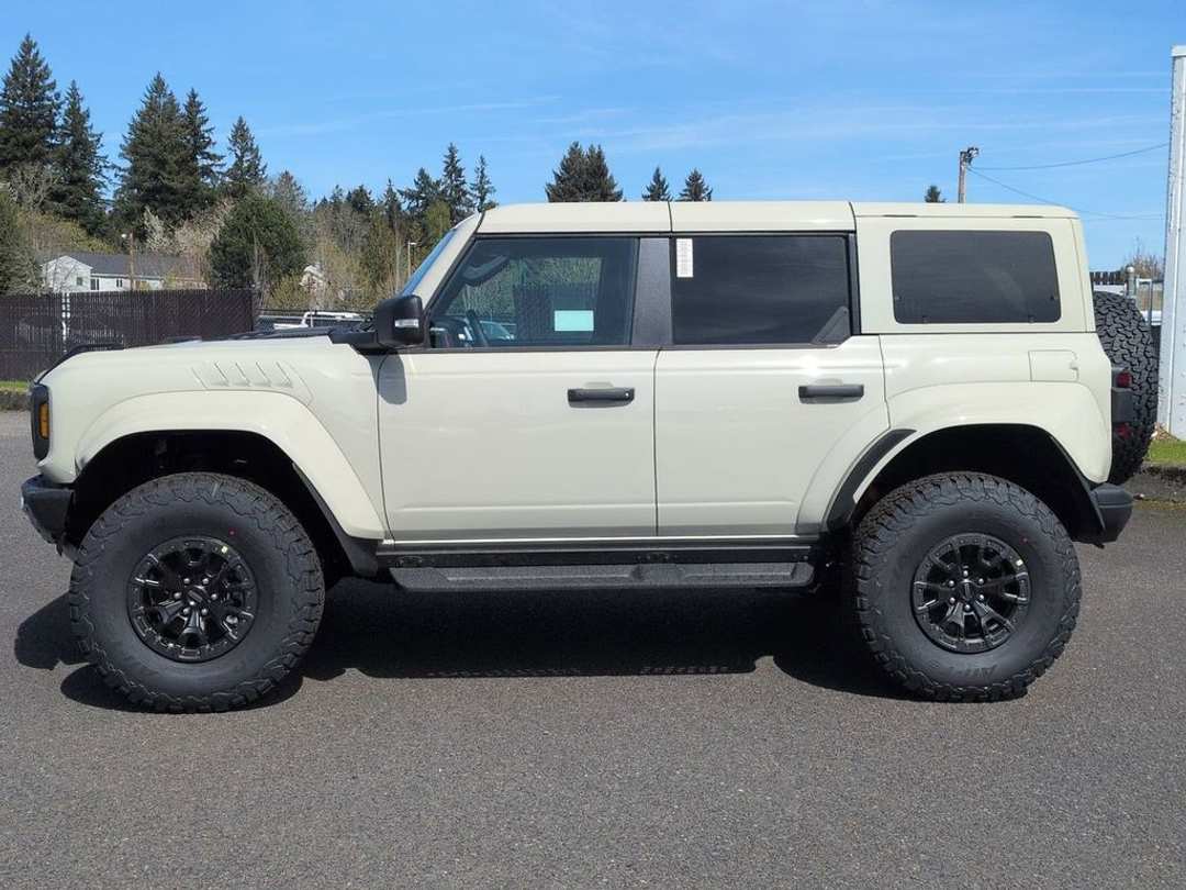 2026 Ford Bronco Raptor - Image 2