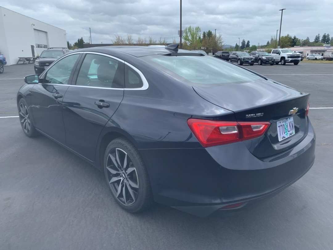 2017 Chevrolet Malibu LT - Image 2