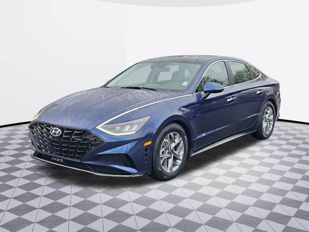 2020 Hyundai Sonata SEL - Image 2