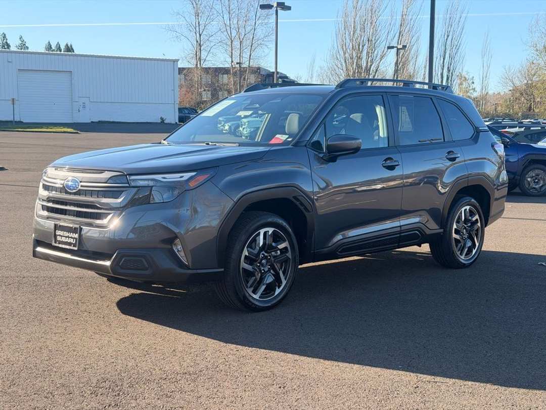 2025 Subaru Forester Premium - Image 3