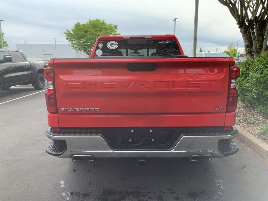 2019 Chevrolet Silverado 1500 LT - Image 3