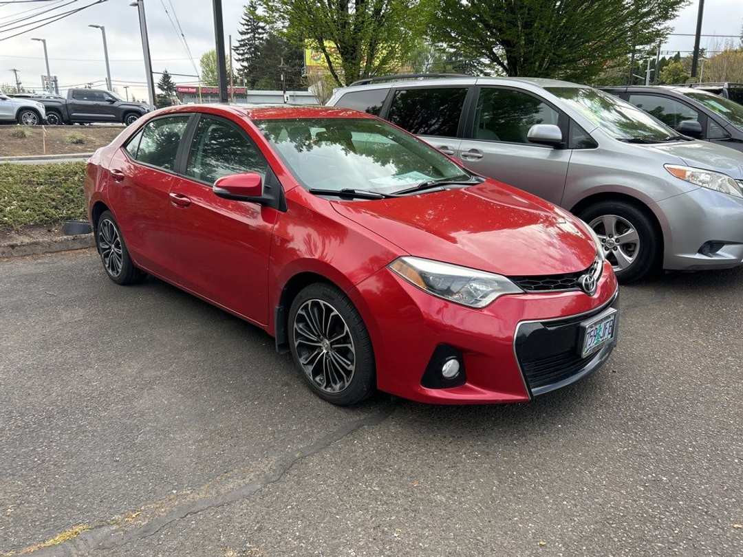 2016 Toyota Corolla S Plus - Image 2