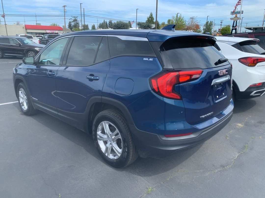 2020 GMC Terrain SLE - Image 2