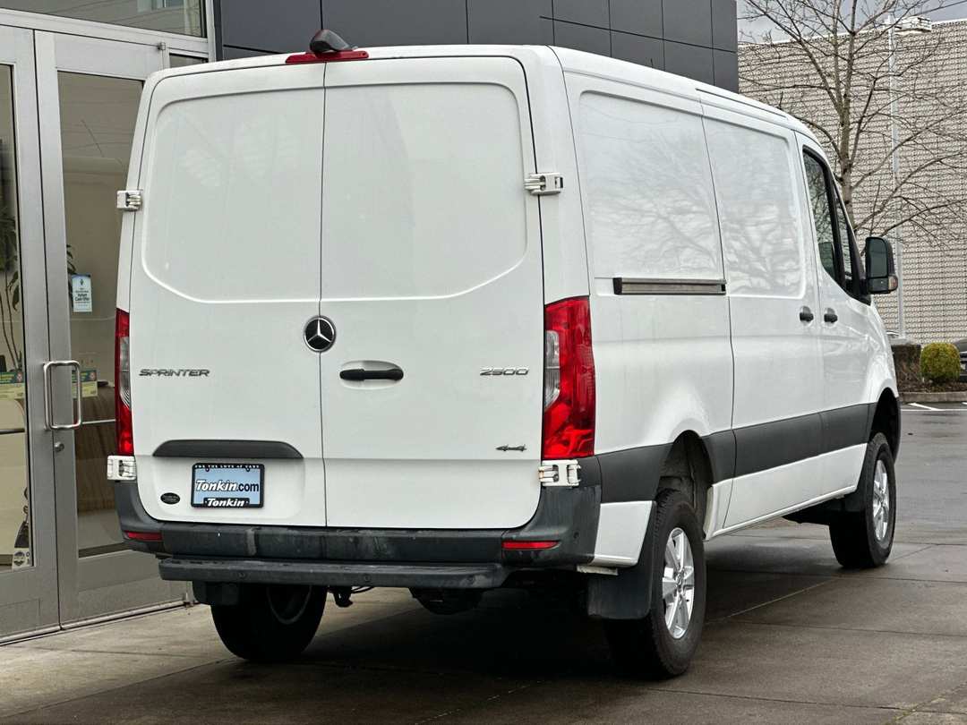2020 Mercedes-Benz Sprinter 2500 Cargo 144 WB - Image 3