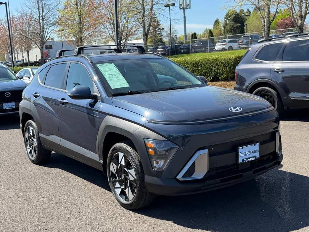 2025 Hyundai Kona SEL Convenience - Image 2