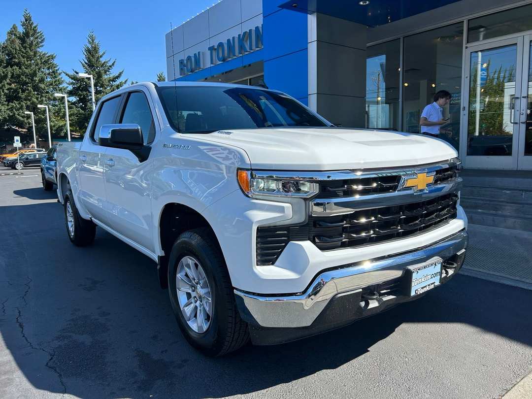 2026 Chevrolet Silverado 1500 LT - Image 2