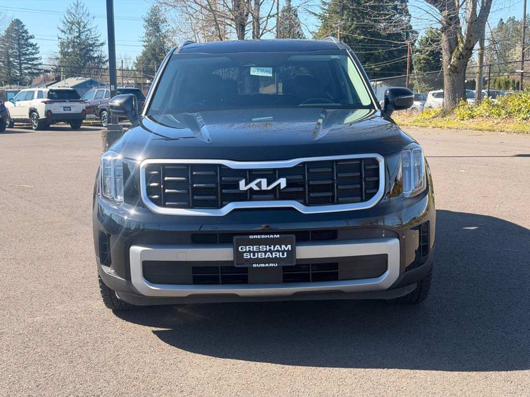 2023 Kia Telluride S - Image 2