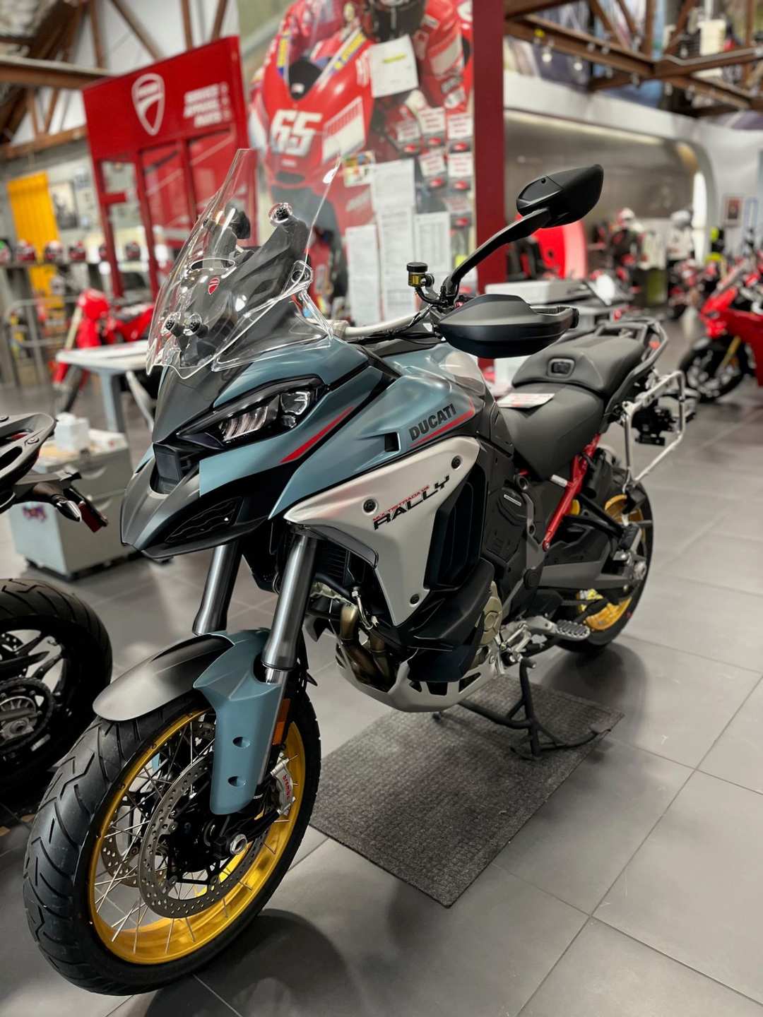 2026 Ducati Multistrada V4 Rally Adventure Travel & Radar - Image 3