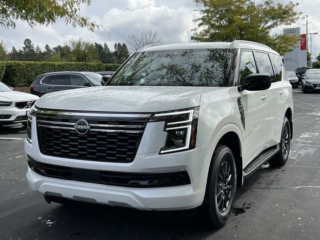 2026 Nissan Armada SV - Image 3
