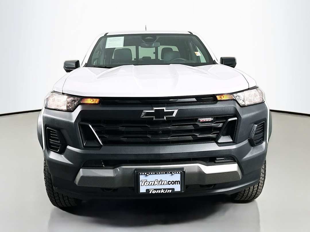 2026 Chevrolet Colorado Trail Boss - Image 3