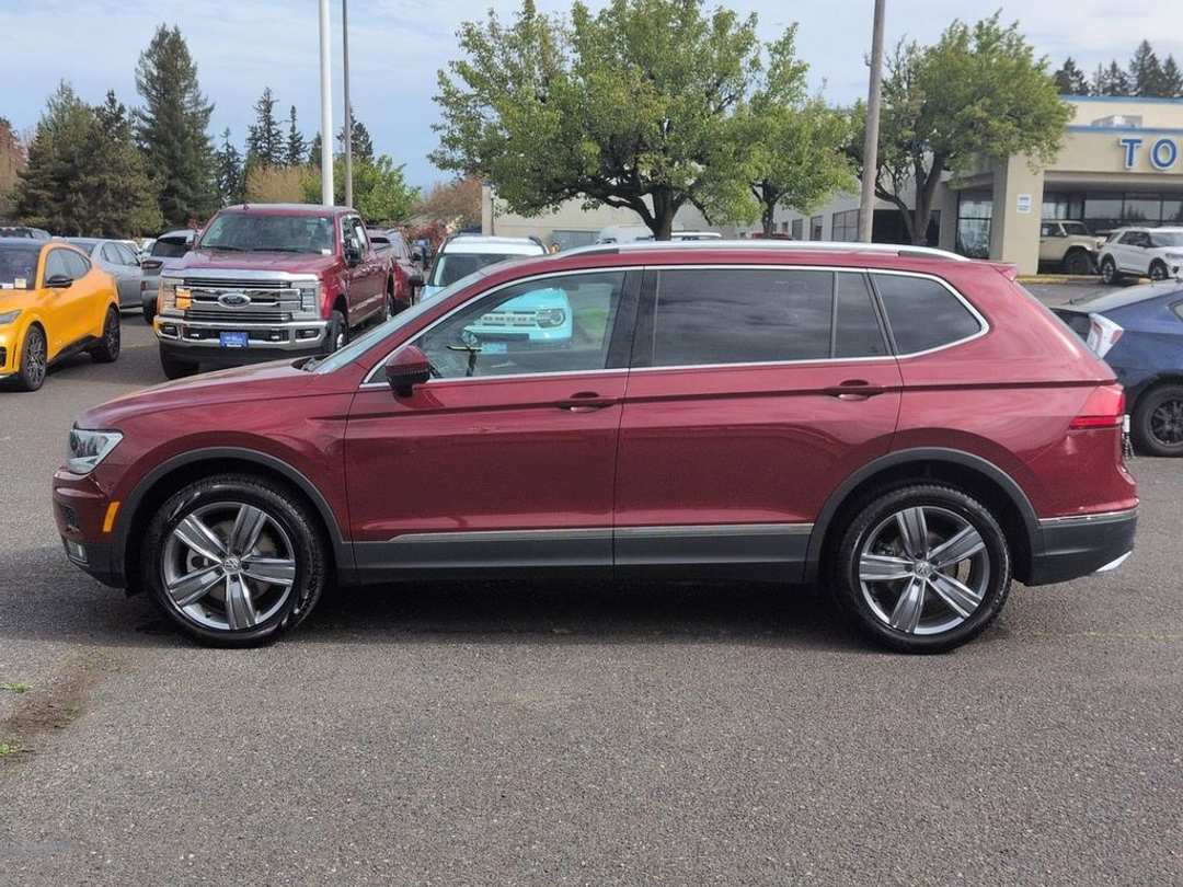 2020 Volkswagen Tiguan 2.0T SEL - Image 2