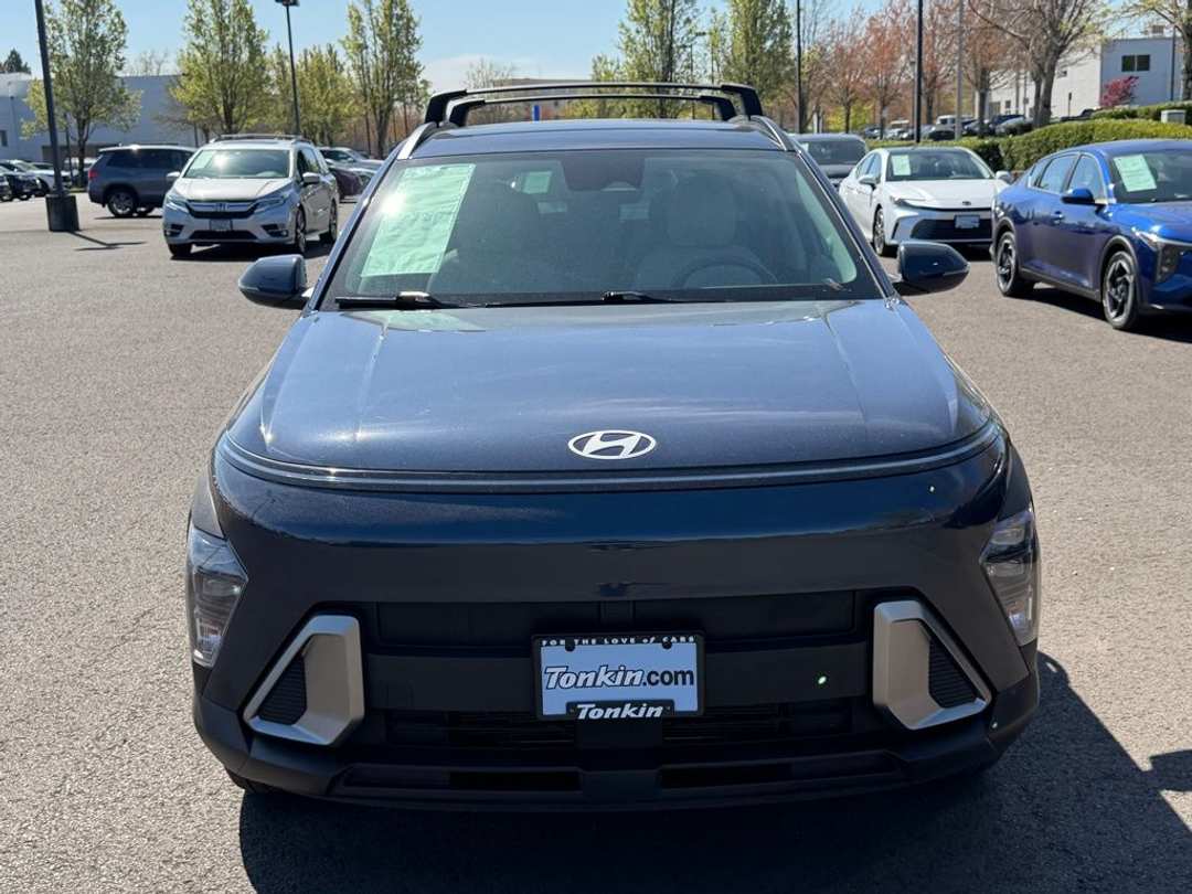2025 Hyundai Kona SEL Convenience - Image 3