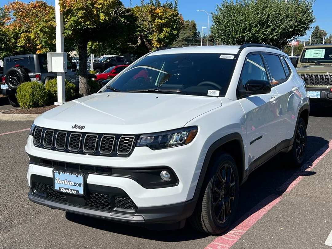 2026 Jeep Compass Latitude - Image 3