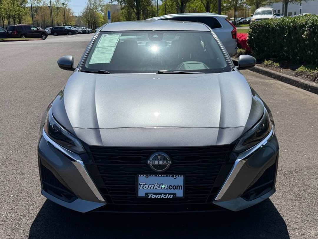 2023 Nissan Altima 2.5 SV - Image 3