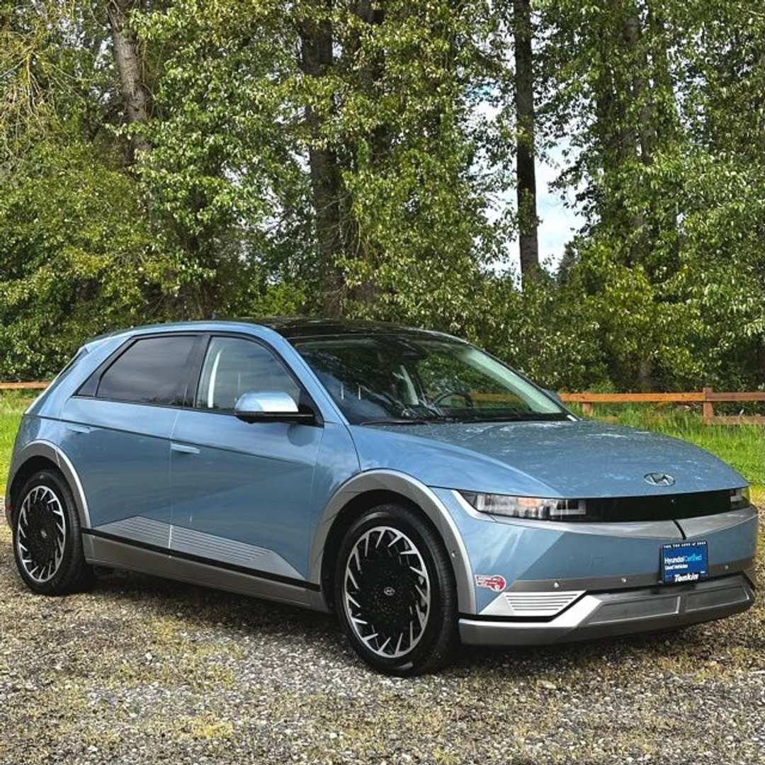 2023 Hyundai Ioniq 5 Limited - Image 2