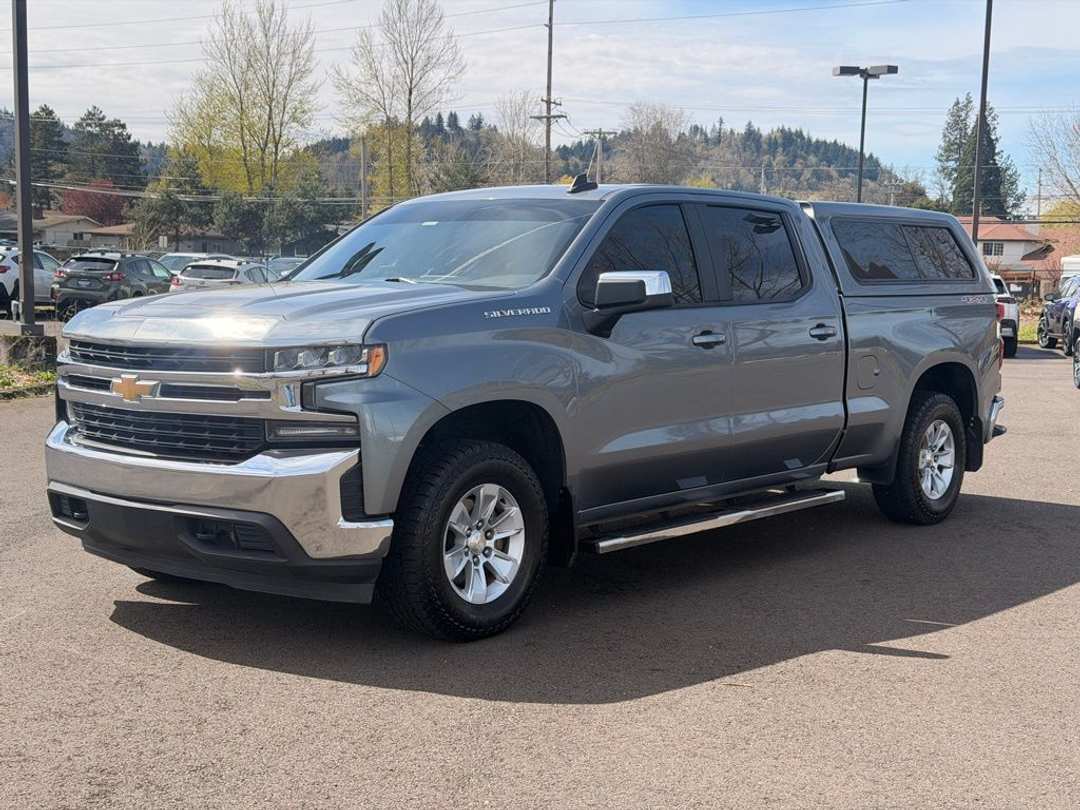 2020 Chevrolet Silverado 1500 LT - Image 3