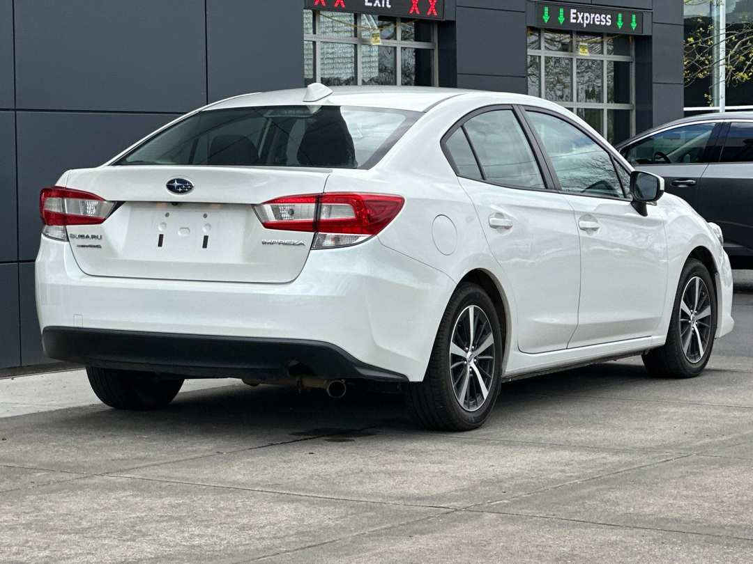 2023 Subaru Impreza Premium - Image 3