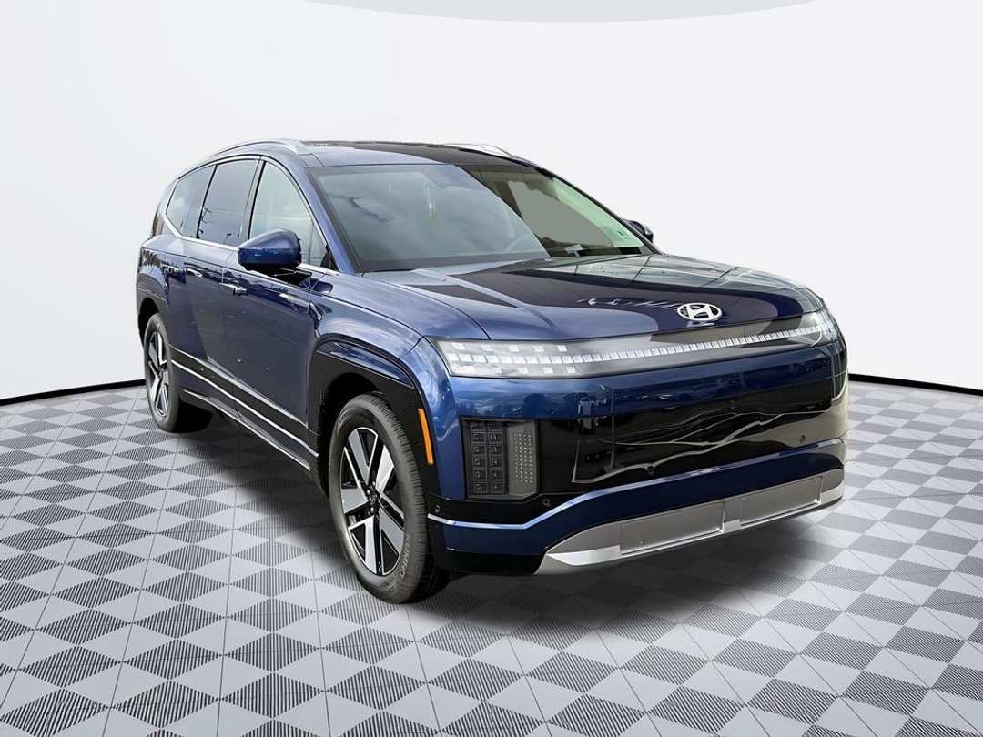2026 Hyundai Ioniq 9 SEL - Image 2