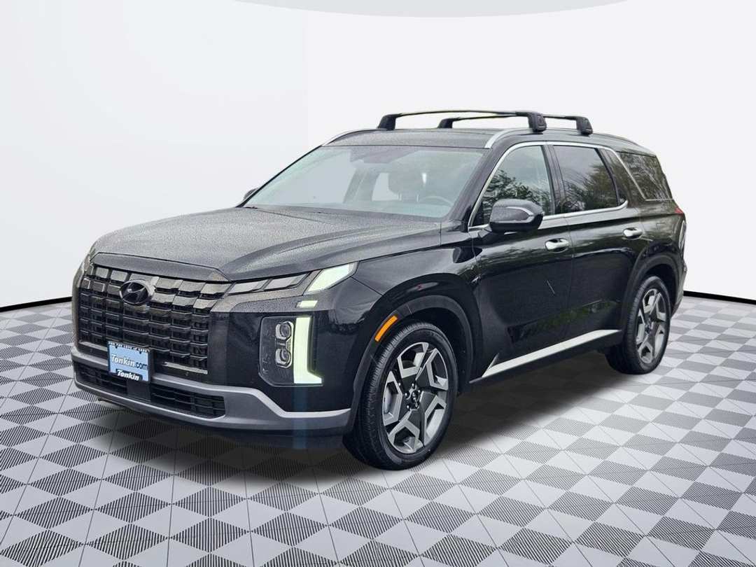 2023 Hyundai Palisade Limited - Image 2