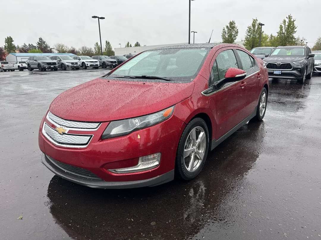2012 Chevrolet Volt Base - Image 3